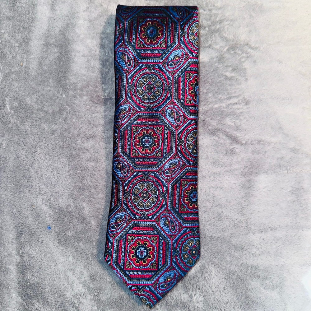 EUC Jos A Bank Signature Gold 100% Silk Paisley/Floral Mens Neck Tie